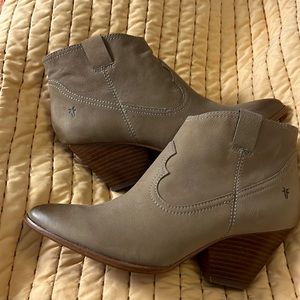9.5, Frye, Tan booties with an hombre toe.